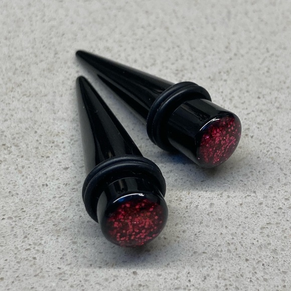 BODY VIBE👂🏼 1/2”g Sparkle Acrylic Tapers - Picture 2 of 6